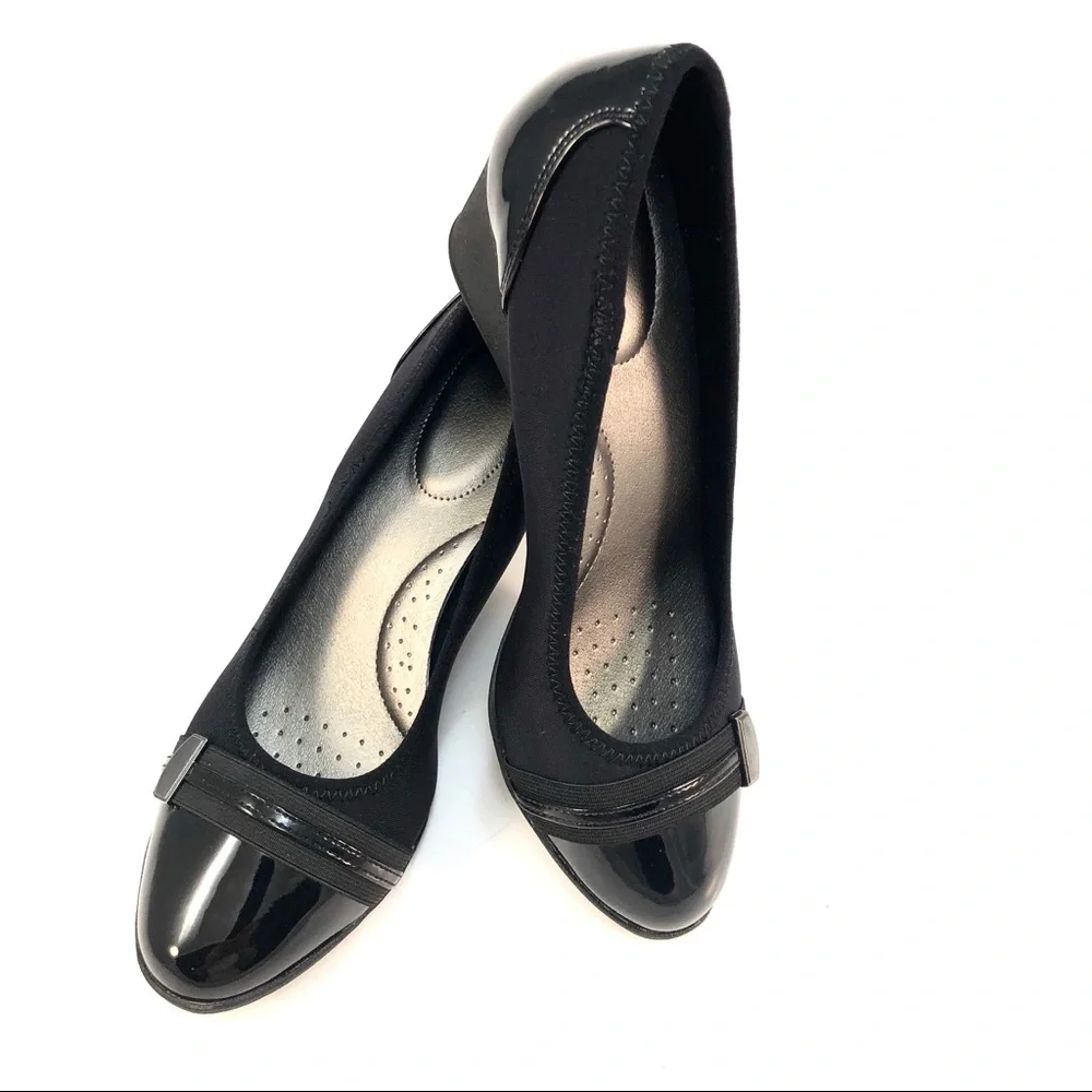 Time and True Black Patent Size 8 Low Wedge Sz 8M